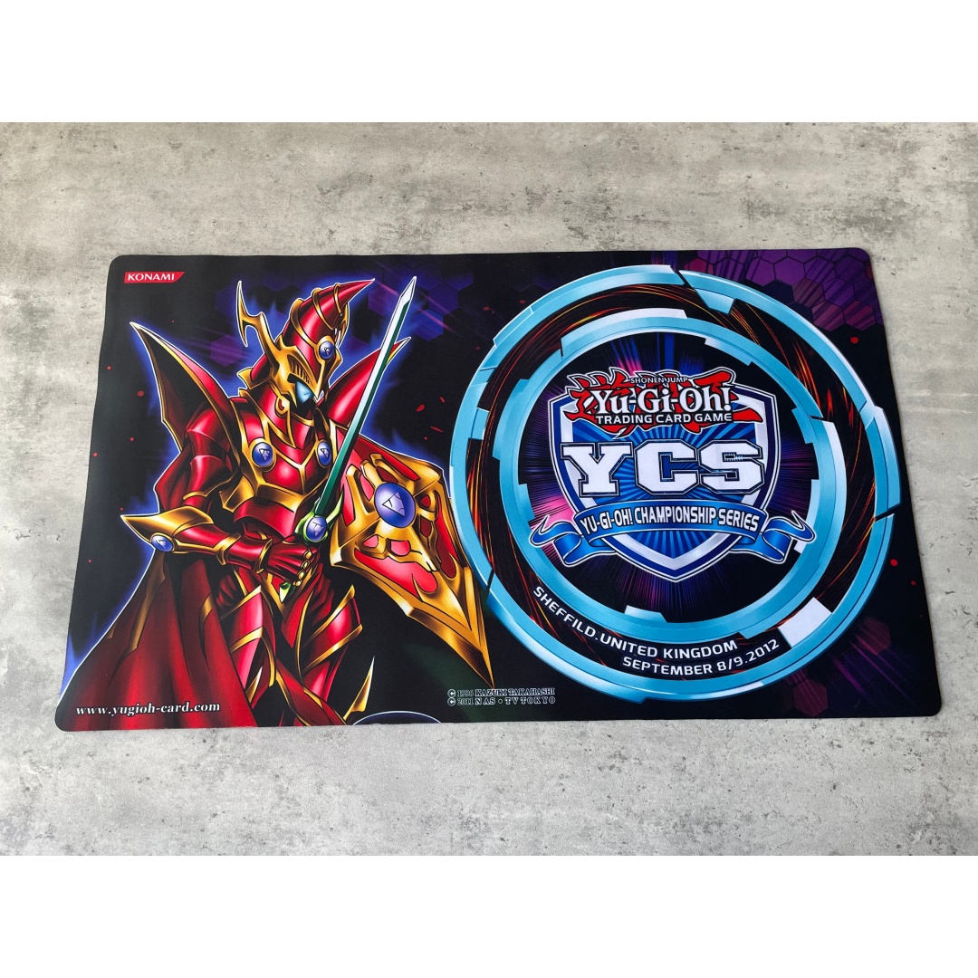 Yu-Gi-Oh! Tapis de jeu de cart - Door Mat Blank avis et prix